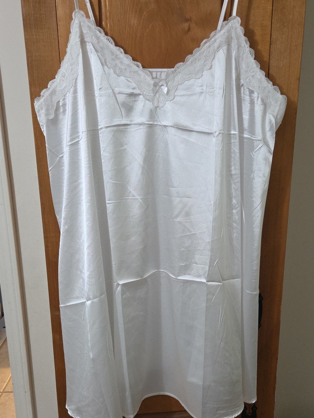 Elegant White Lace-Trim Satin Chemise